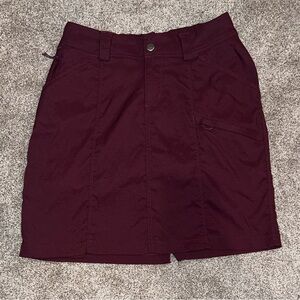 Duluth Trading Co Women's Burgundy Skort Dry on the Fly